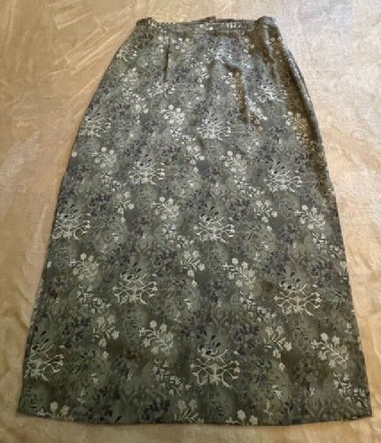 CASUAL CORNER Vintage NWT Women's Size 1X A-Line Olive Green Floral Long Skirt