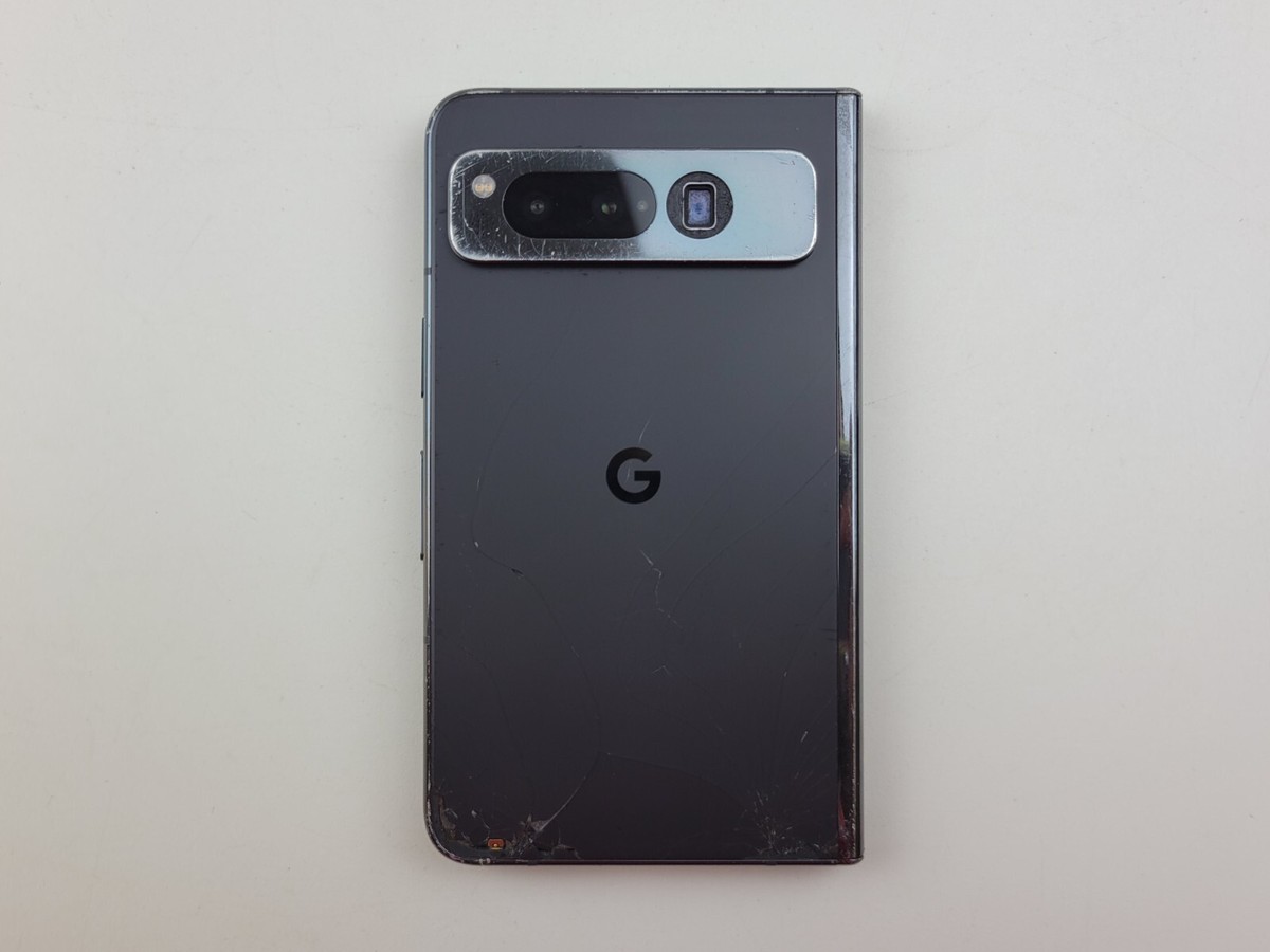Google Pixel Fold - 256GB - Obsidian (T-Mobile) - *DAMAGED Google Pixel Fold - 256GB - Obsidian (T-Mobile) - *DAMAGED