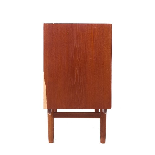 Børge Mogensen for Søborg Møbelfabrik Mid Century Danish Teak Lowboy Dresser - Picture 4 of 8