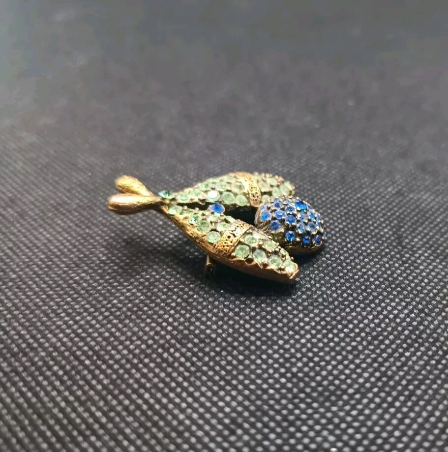 Broche prendedor vintage con motivo de bolos de cristal verde claro y azul oscuro Foto 3 de 4