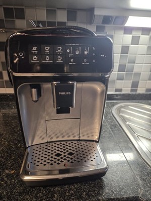 Philips Series 3200 LatteGo EP3246/70 Vollautomat Schwarz/Silber, Restgarantie !