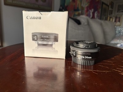 Canon EF-S 24mm f/2.8 STM Wide Angle Pancake Camera Lens W Caps And Box