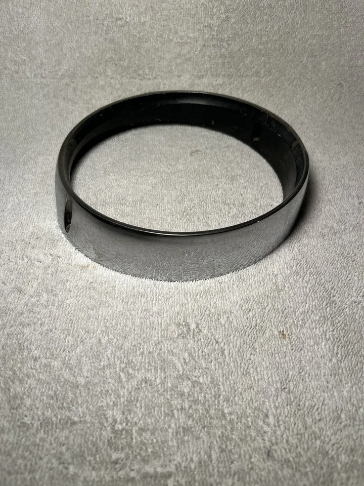 Bisel de faro cromado Mopar 1971 Plymouth Cuda Foto 3 de 4