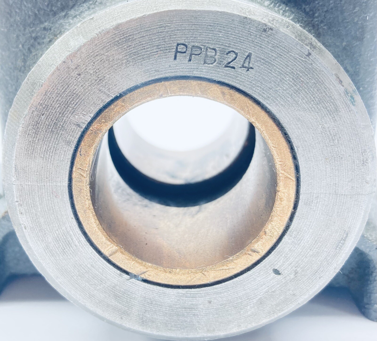 UNUSED BOSTON GEAR PPB24 PILLOW BLOCK PLAIN SLEEVE BEARING 11/2" BORE