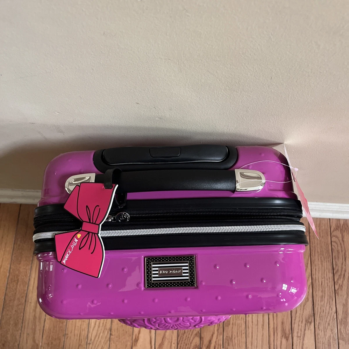 BETSEY JOHNSON Fuchsia Sugar Skull Hardside Expandable Luggage Carry On NWT