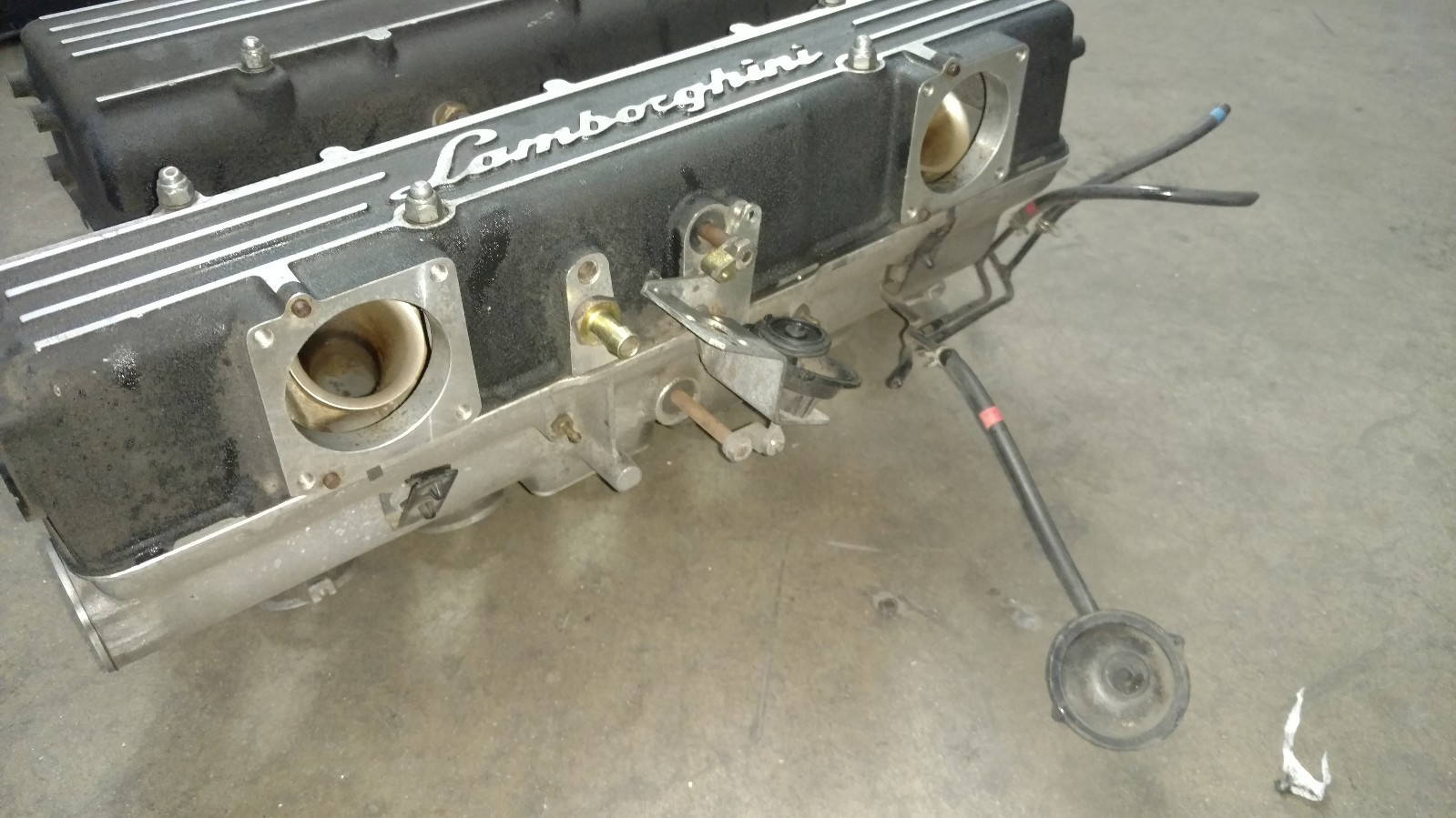 LAMBORGHINI MURCIELAGO ENGINE AIR INTAKE MANIFOLD 6.2L V12 OEM 