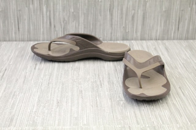 crocs men's modi sport flip flops