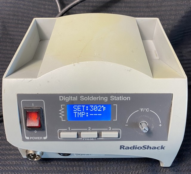 RadioShack 64053 Digital Soldering Iron Station LCD Display 60w 3temp