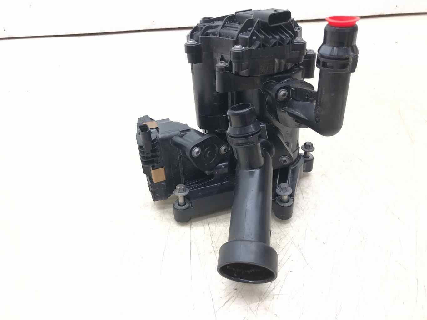 2019-2021 BMW X7 G07 HEAT EXCHANGE CONTROL MANAGEMENT MODULE VALVE 