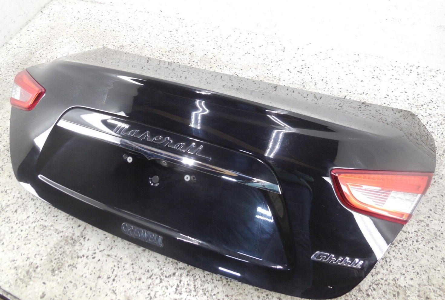2017 17 Maserati Ghibli Rear Trunk Deck Lid W/ Lights & Camera OEM 820