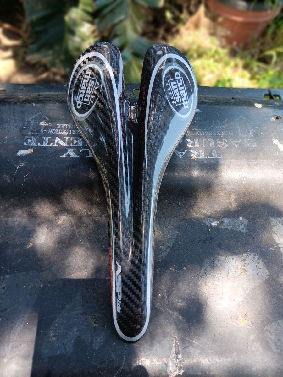Selle San Marco ASPide Carbon Fibre Bicycle Saddle Titanium Selle San Marco ASPide Carbon Fibre Bicycle Saddle Titanium