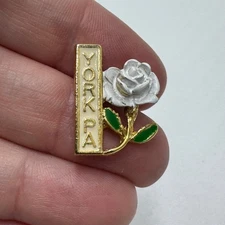 Vintage York Pennsylvania White Rose City Lapel Pin Gold Tone Travel Souvenir