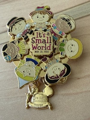Disney Pin Dave Smith Collection #4 It s a Small World Spinner LE 2000 Rare