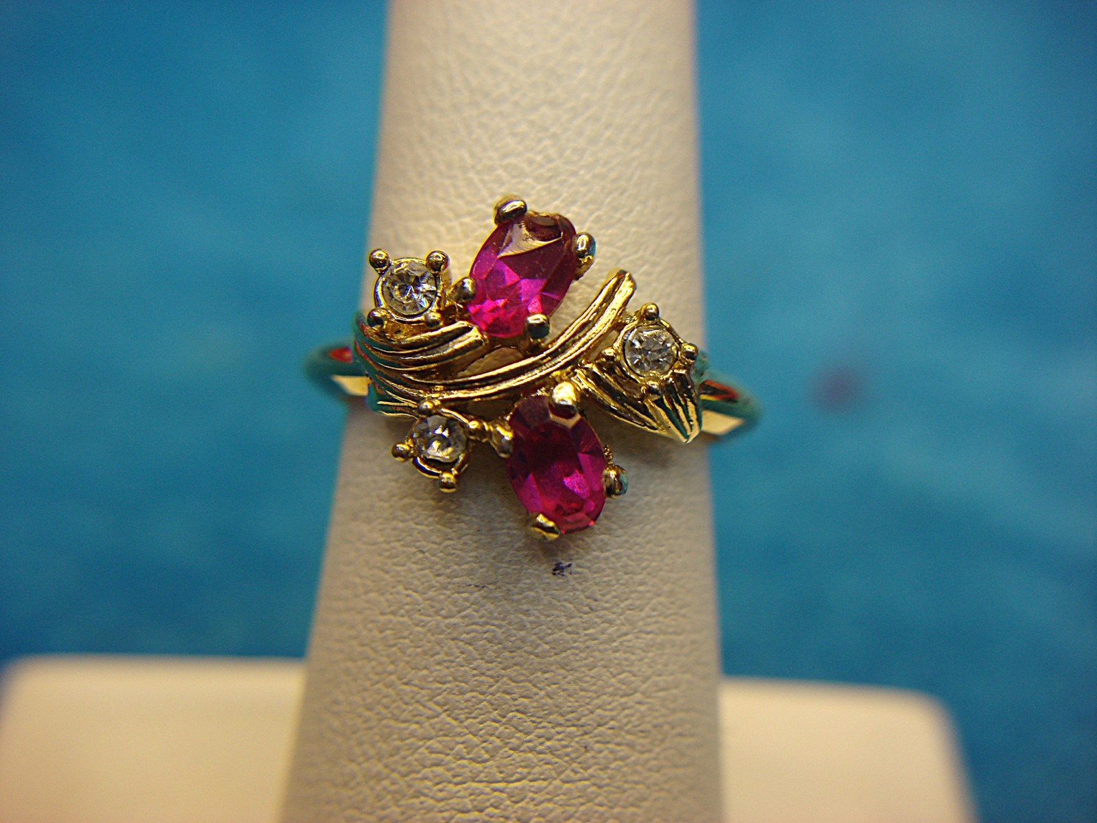 Avon Gold Tone Ring With Red Stone & Brilliants - Size 6 - 7 1/2