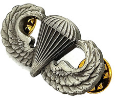 US ARMY Airborne Parachutist Paratrooper Jump Wings Insignia Pin Oxidized Badge