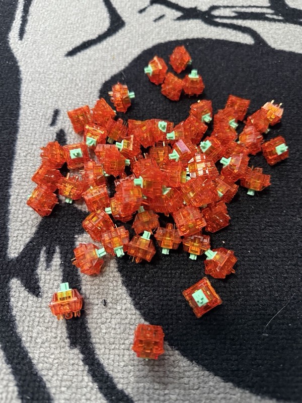 C³  EQUALZ   -   TANGERINE LINEAR MECHANICAL   SWITCHES X 70 62g Actuation