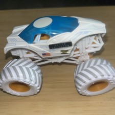 alien invasion monster truck