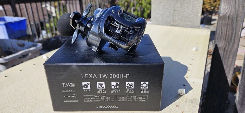 Diawa Lexa 300 TW H-P Nuevo en Caja incluye Trenza Foto 2 de 4