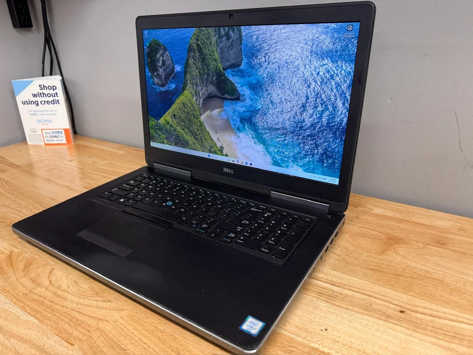 Portátil Dell Precision 7710 17.3" Intel Core i7, 256GB SSD, 16GB RAM, W11 Foto 2 de 4