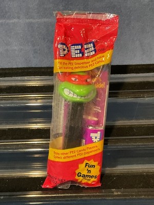 Pez Teenage Mutant Ninja Turtles- Raphael- Angry/ Black Stem/ China/ MIB