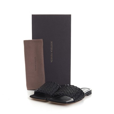 BOTTEGA VENETA 855$ Slide Sandals - Squared Toe, Flat Black Woven