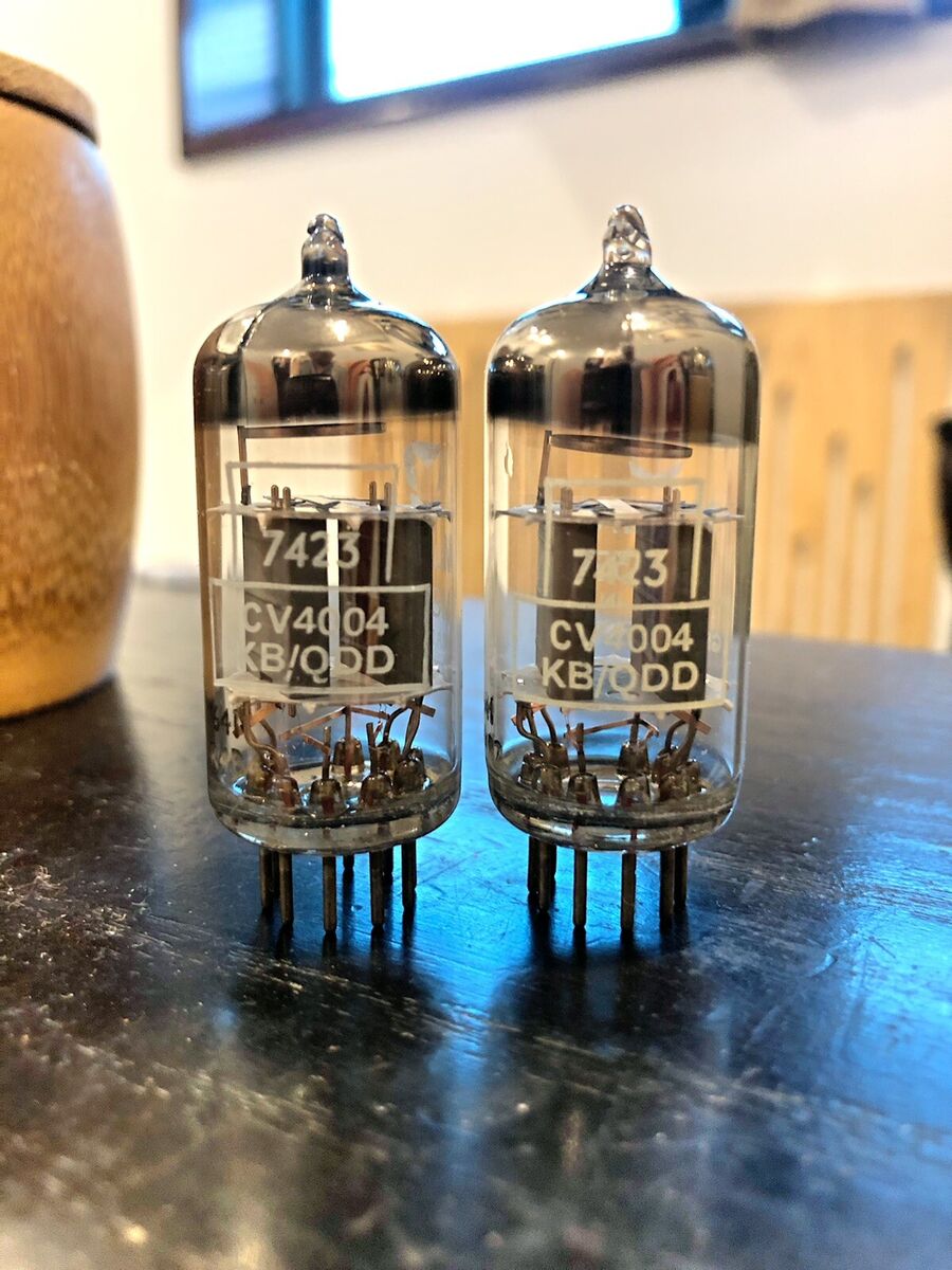 Mullard M8137 CV4004 12ax7 CV492 O getter Excellent Sounding Mullard M8137 CV4004 12ax7 CV492 O getter Excellent Sounding