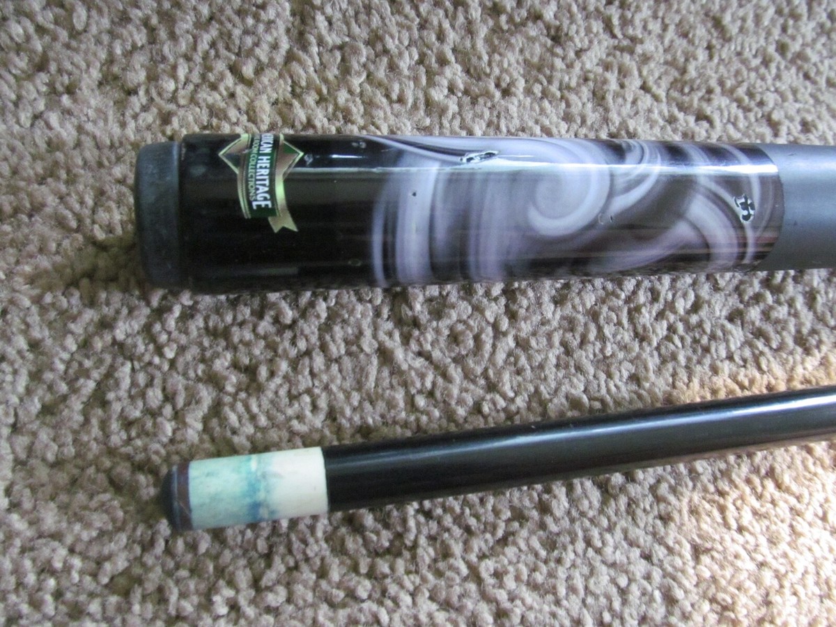 American Heritage Two-Piece Pool Cue with Case 58