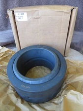 NEW CAT CATERPILLAR SPHERICAL BEARING 6Y-9379 6Y9379 B729L99