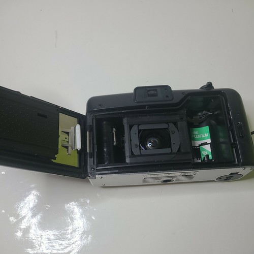 Fujifilm Zoom Date 70, Compact Film Camera 35mm - Picture 5 of 7