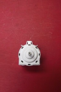 Waschmaschine SWAN SW15821W DRUCKSCHALTER