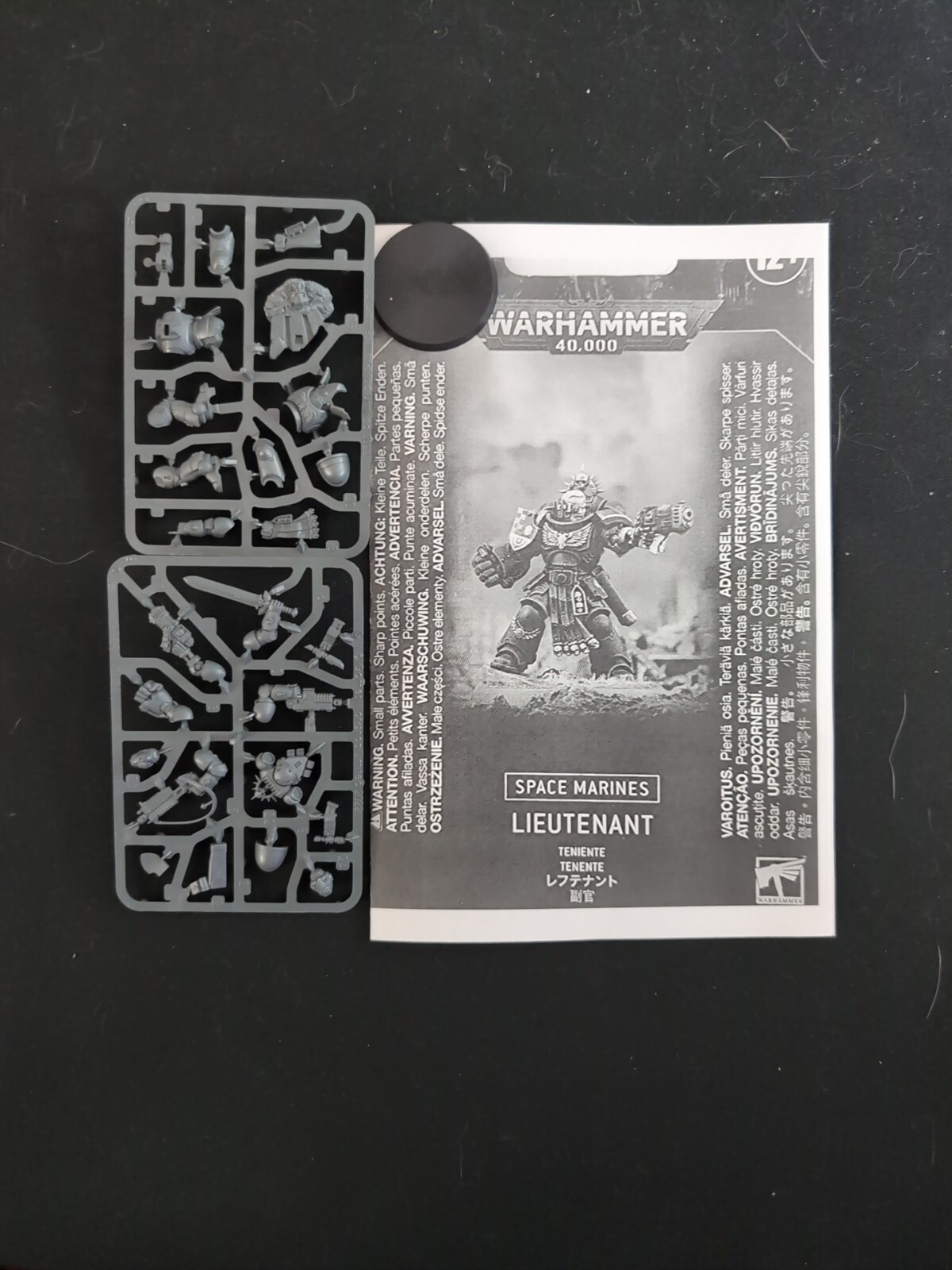 GW - Warhammer 40K - Space Marines - Primaris Lieutenant With Power fist OoB