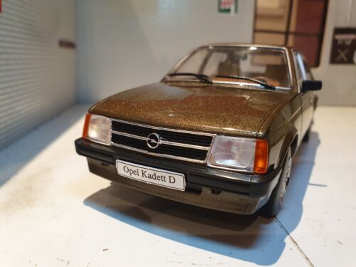Vauxhall Astra Mk 1 Opel Kadett 5 Door 1979 1.3 1:24 Scale Diecast Model Car GTE - Picture 4 of 14