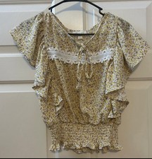 Yellow Floral Peasant Style Top by London Rose w/ ruching, Small