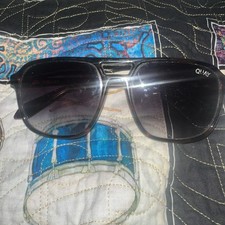 QUAY 144 ON THE FLY 126 Black Sunglasses 57 16 - 147 Lens. Cat. 3