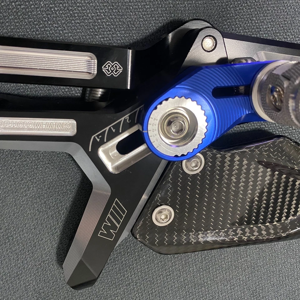 Kit reposapiés trasero ajustable 2019-2023 para BMW S1000RR M1000RR Foto 4 de 4