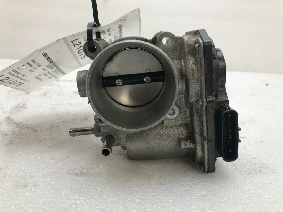 16 SCION IM 节气门车身 — 第 3/4 张图片