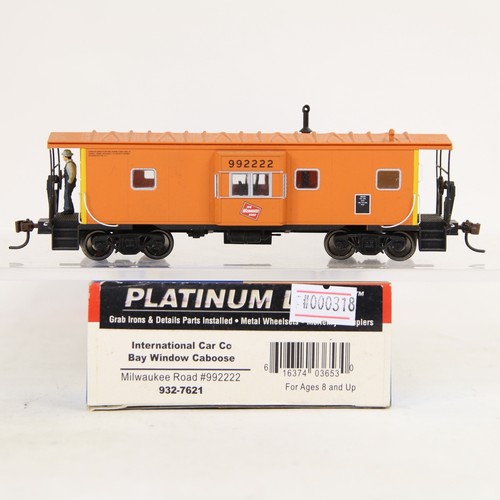 Walthers HO Milwaukee Road MILW #992222 Bay Window Caboose | Zustand: Used