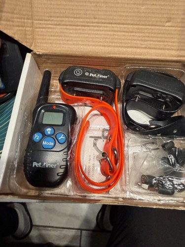 PET TRAINER BRAND Rechargeable Dog Training Collar USED ONCE! PETTRAINER BRAND