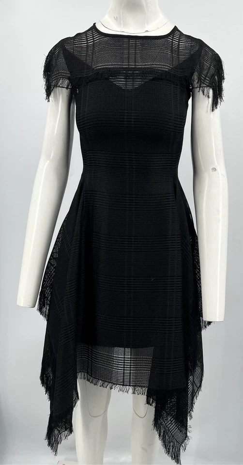 Pañuelo Sportmax Negro Tejido Gasa Dobladillo Ajuste + Vestido Acampanado Talla 2 Foto 3 de 4