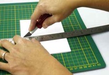 18" x 12" x 3mm double sided self-healing green cutting mat