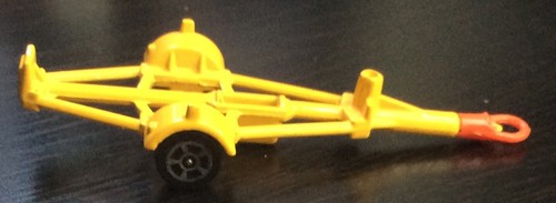VINTAGE CORGI TOYS Yellow Maybe Boat Trailer Red Hitch Connection - Picture 4 of 9