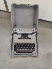 Vintage Olympia De Luxe Typewriter w Hard Carrying Case and New Ribbon thumbnail