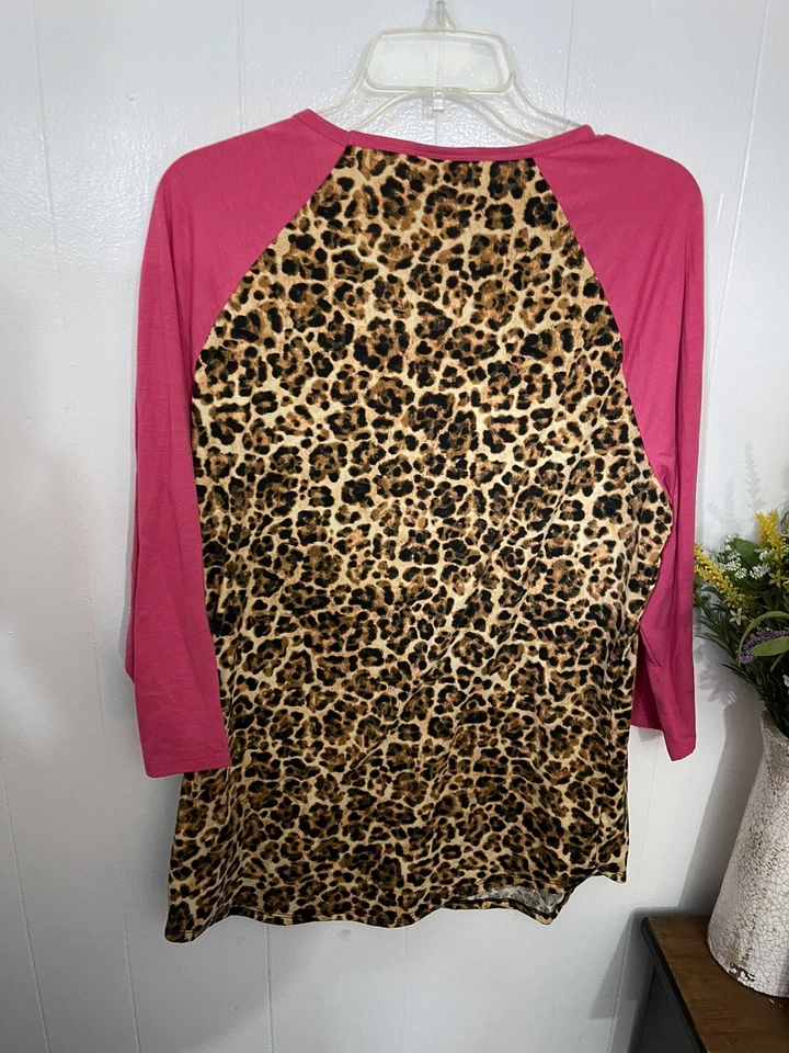 Lularoe XL Animal Print Hot Pink Tunic T Shirt Randy 3/4 Sleeve EUC LKN - Image 4 of 4