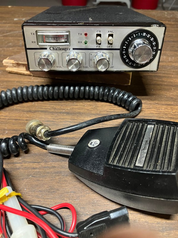 TRS Challenger Model 460 40 channel cb radio working