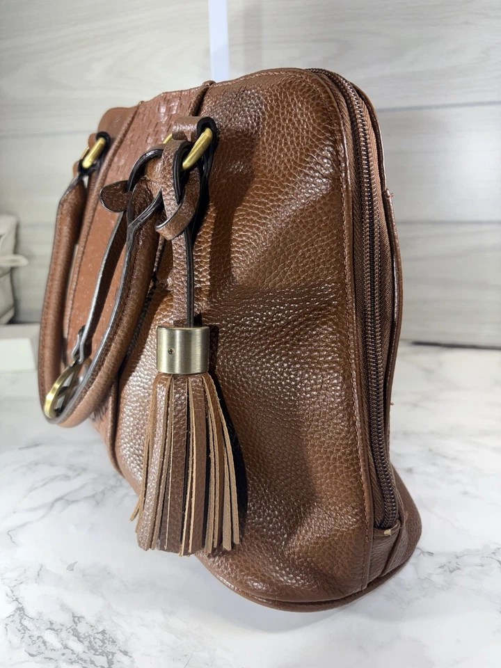 CARTERA GIANI BERNINI CUERO MARRÓN ABOVEDADA CUERO TEJIDO ACENTO EN LA PARTE DELANTERA USADA EN EXCELENTE ESTADO Foto 4 de 4