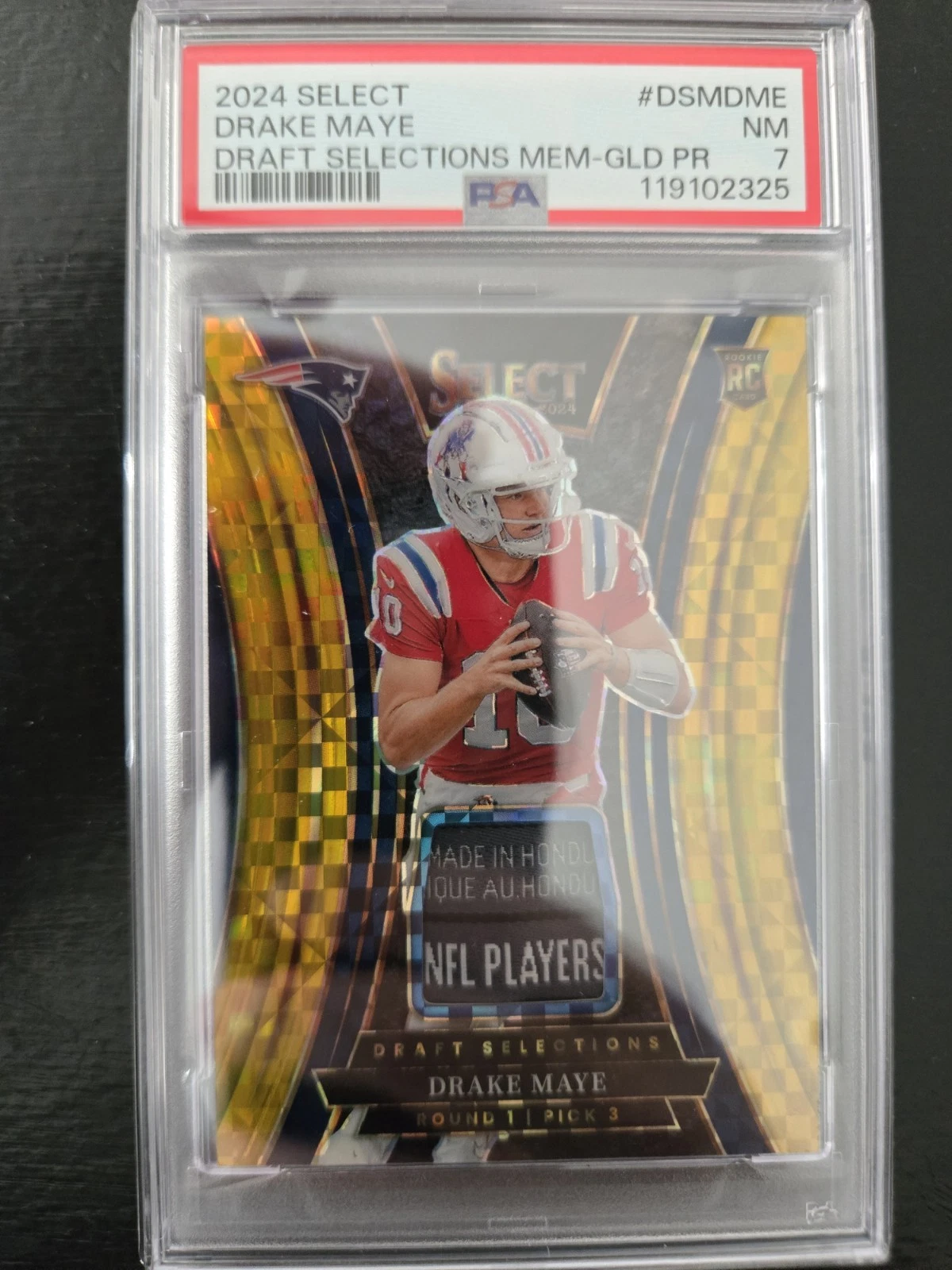 Drake Maye Panini Select Draft Selections Memorabilia #DSMDME Gold Prizm