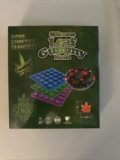 PJ Bold Q1063 Hemp Leaf Silicone Chocolate Candy Mold