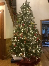 9 ft. Pre-Lit Christmas Tree with Clear Lights, NEW IN BOX, READ DESCRIPTION.