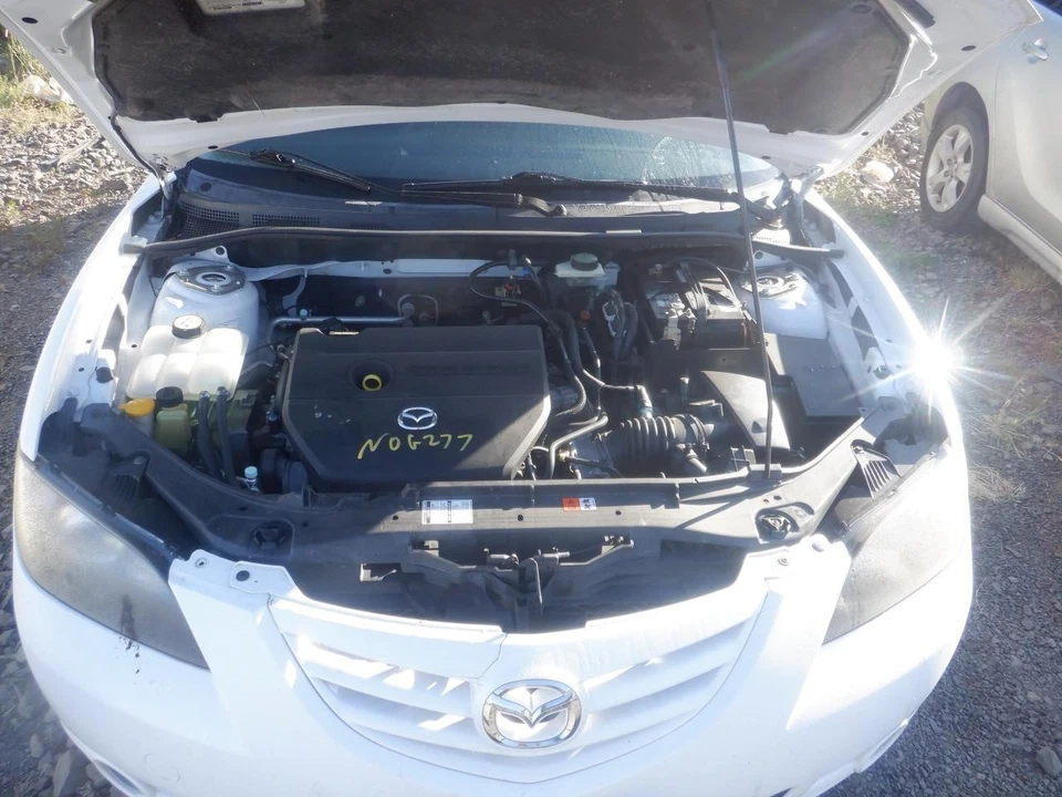 Conjunto de filtro de aire usado se adapta a: Mazda 3 2006 mercado de EE. UU. bajas emisiones grado A Foto 4 de 4