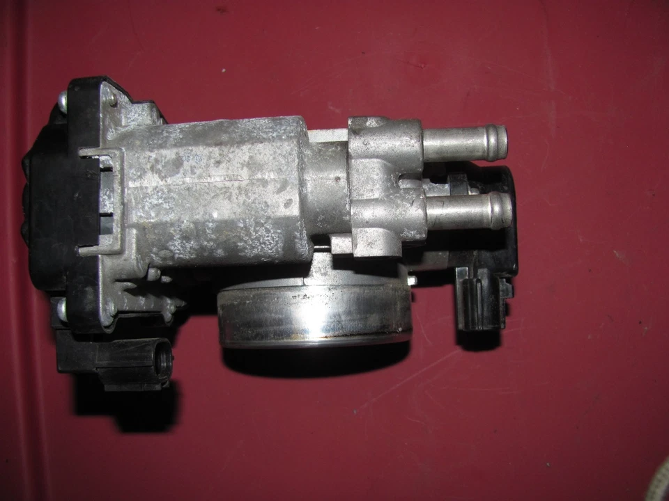 2001-2002-2003-2004 JAGUAR X-TYPE V6 2.5L ENGINE THROTTLE BODY  - Image 2 of 3